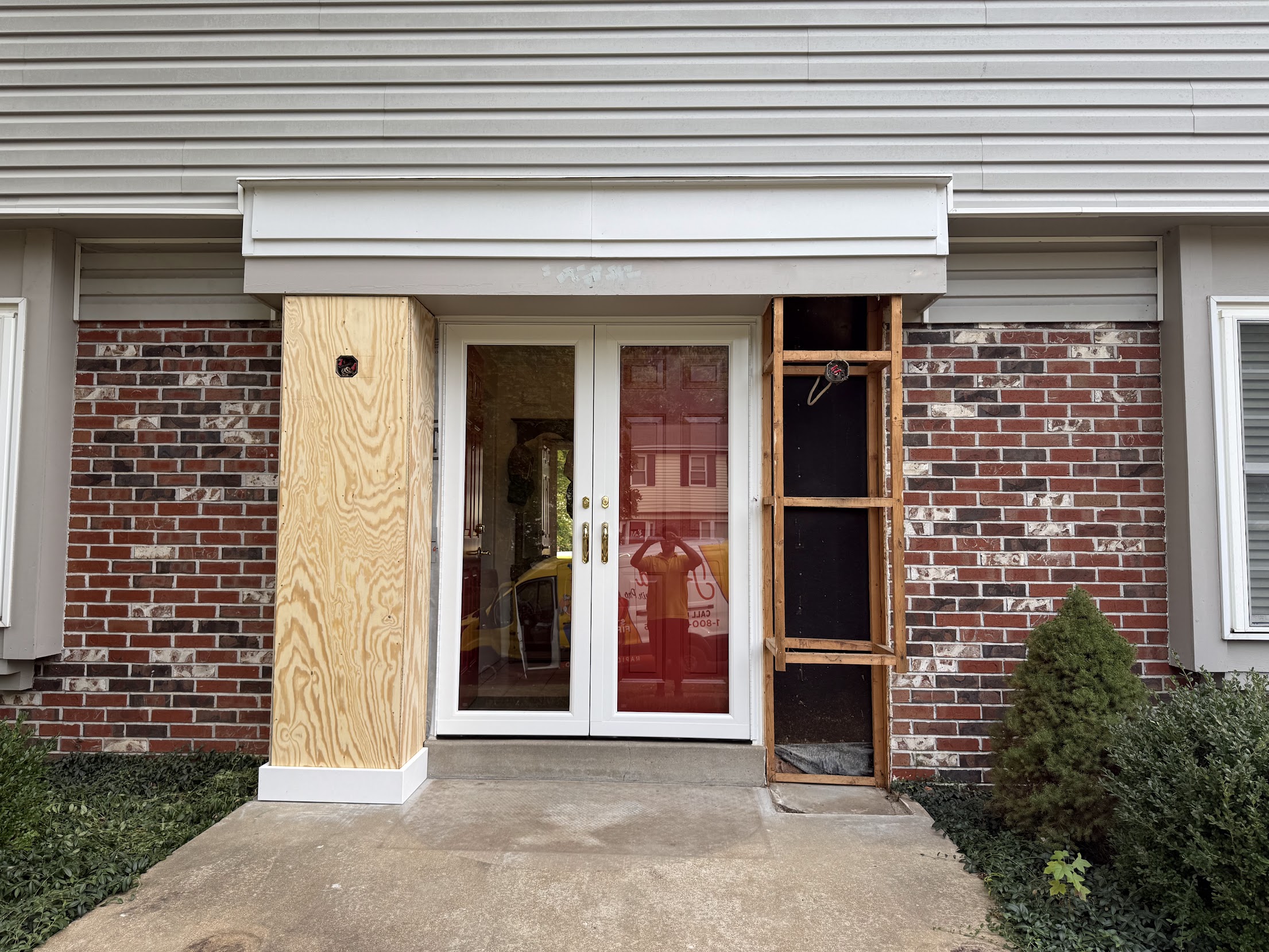 Unfinished entryway before renovation